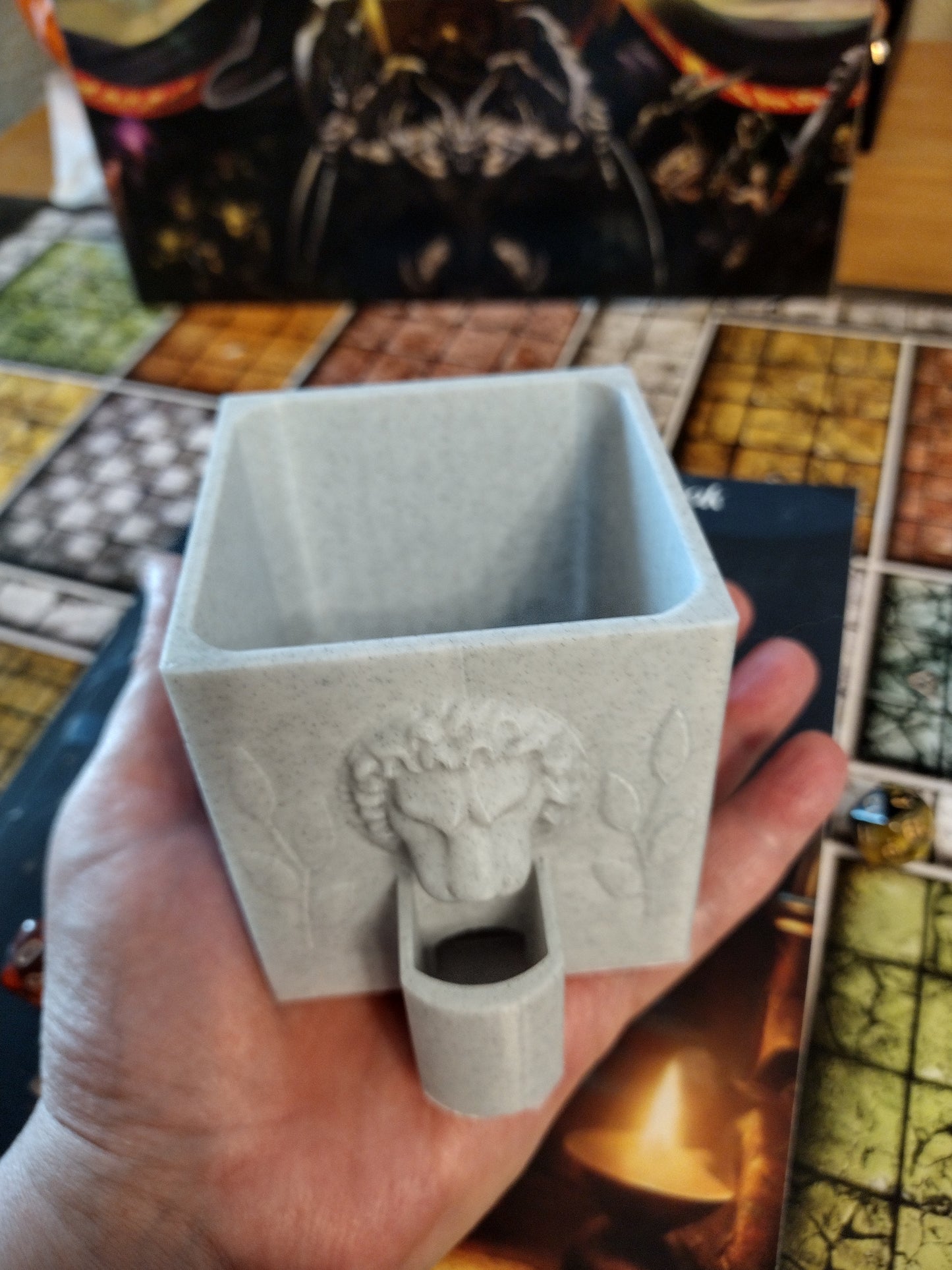 Roman self-watering small plant pot